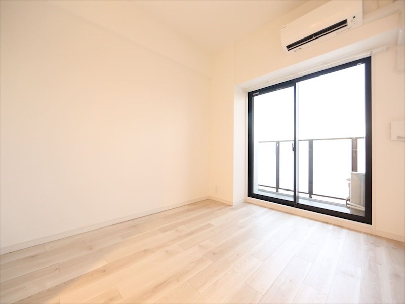 Ｓ－ＲＥＳＩＤＥＮＣＥ金山三丁目 洋室7帖　エアコン完備　クローゼット付　バルコニー