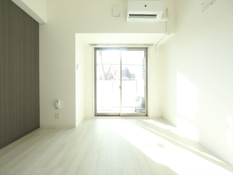 ブリリアコート金山 洋室7帖　エアコン完備　バルコニー