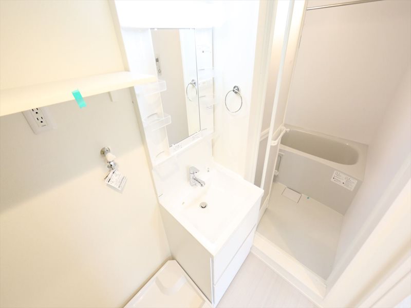 ハーモニーテラス塩池町Ⅱ 脱衣所　独立洗面台（シャンプードレッサー付）同型写真