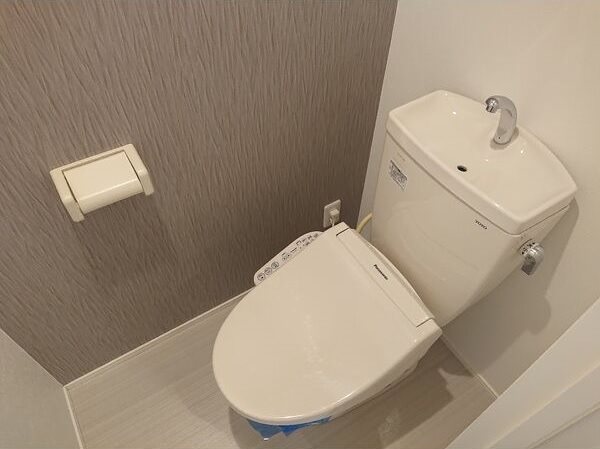 ディアグランコート 温水洗浄暖房便座付トイレ