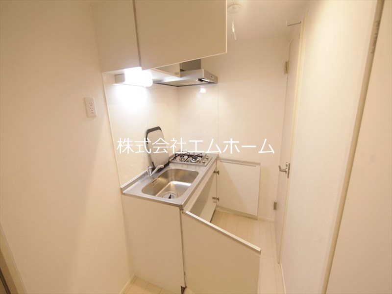 ハーモニーテラス呼続 システムキッチン（ガス2口コンロ付）同型写真