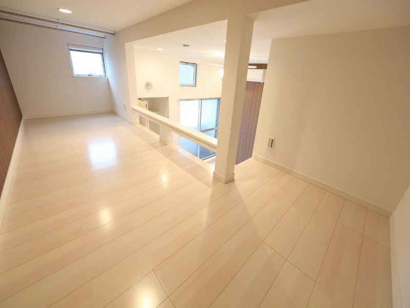 プリマベーラＫ 上階ロフト5.7帖（収納でもお部屋でも使えます）同型写真
