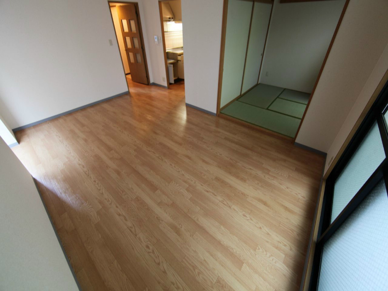 グランシャリオ本陣 LDK14.4帖　南向き
