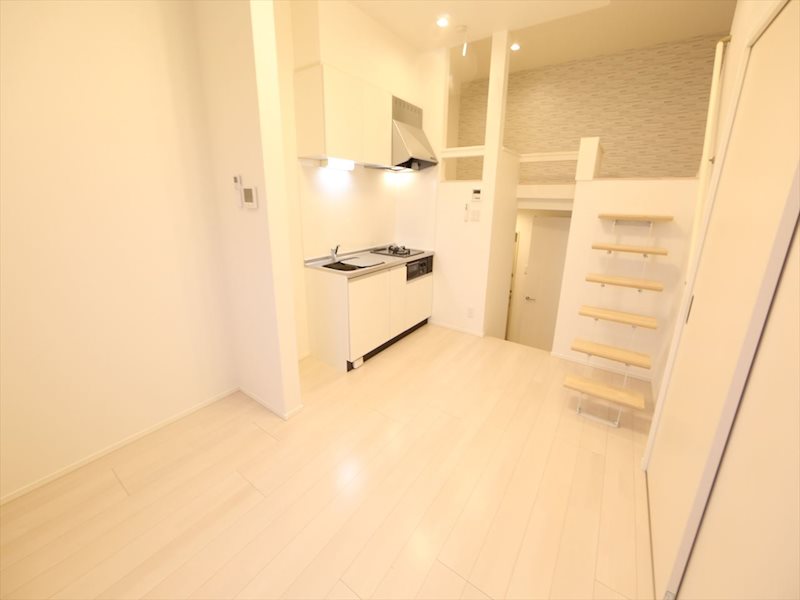 ｓｔａｇｅ中村町 ＬＤＫ8帖　洋室3.6帖　ロフト4.6帖