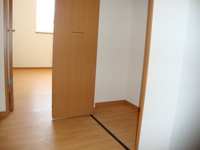 オアシス クローゼット付（収納充実してます）