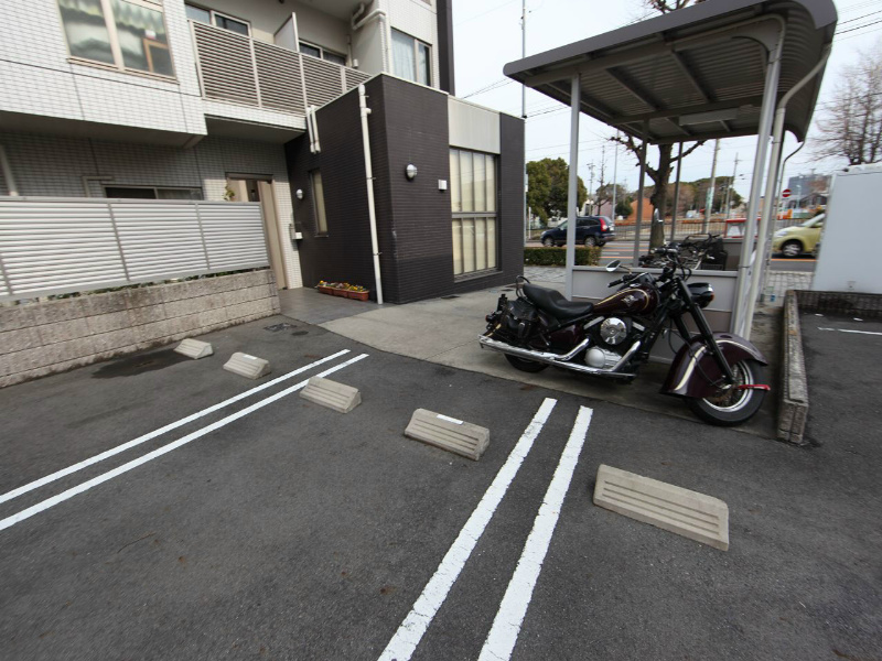 グランシャリオ 屋根付駐輪場