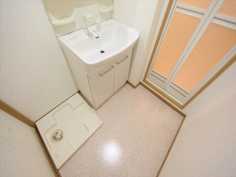 Ｃｒｅａｒ　ｆ（クレアエフ） 脱衣所　室内洗濯機置き場