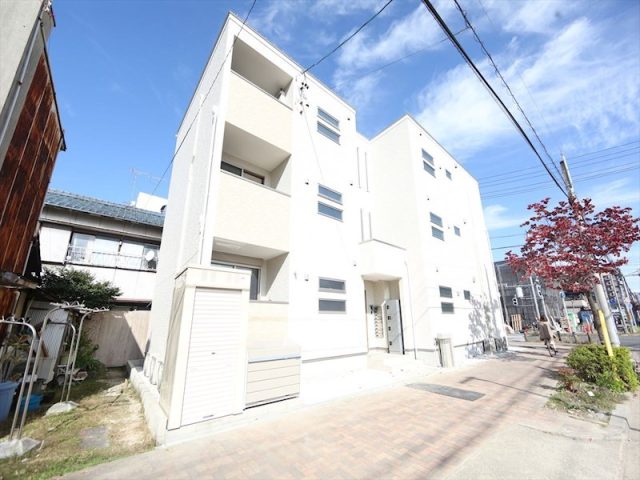 ＲＥＧＡＬＥＳＴ名城公園　愛知県名古屋市北区柳原２丁目14-16