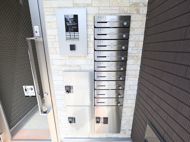 ハーモニーテラス靖国町II 宅配ＢＯＸ・集合ポスト有り