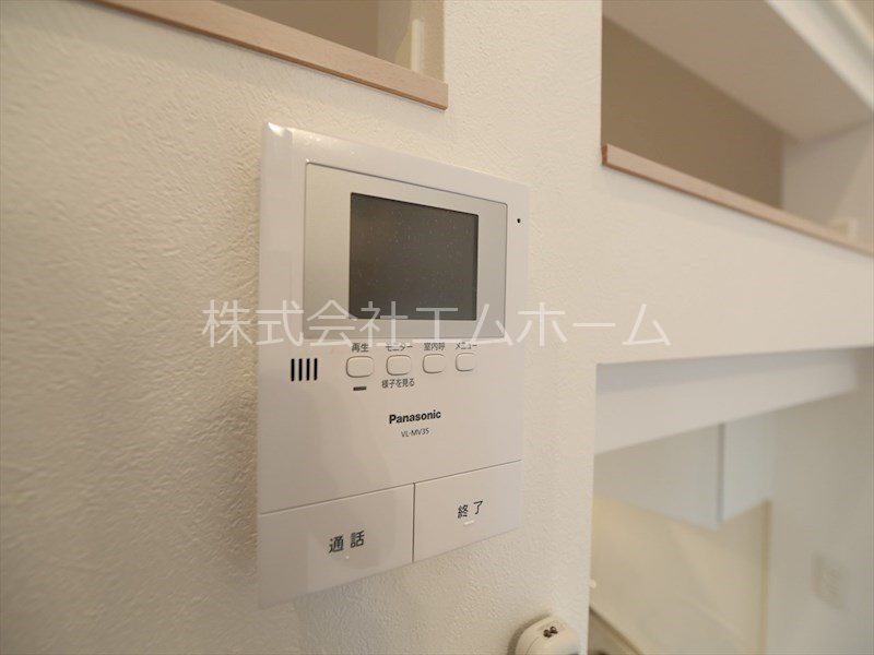 ラウレア平針 ＴＶモニター付インターホン　同型写真