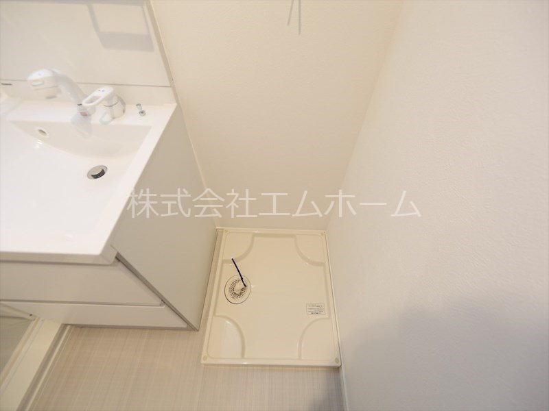 ラウレア平針 脱衣所　独立洗面台（シャンプードレッサー）同型写真