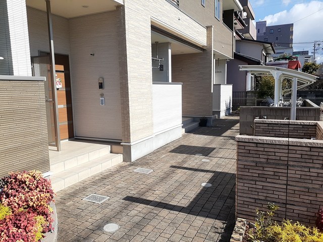 ソレイユ千代田 エントランス