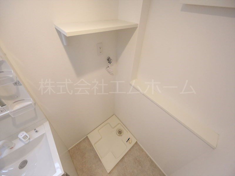 （仮称）ハーモニーテラス上名古屋二丁目 室内洗濯機置き場　同仕様写真