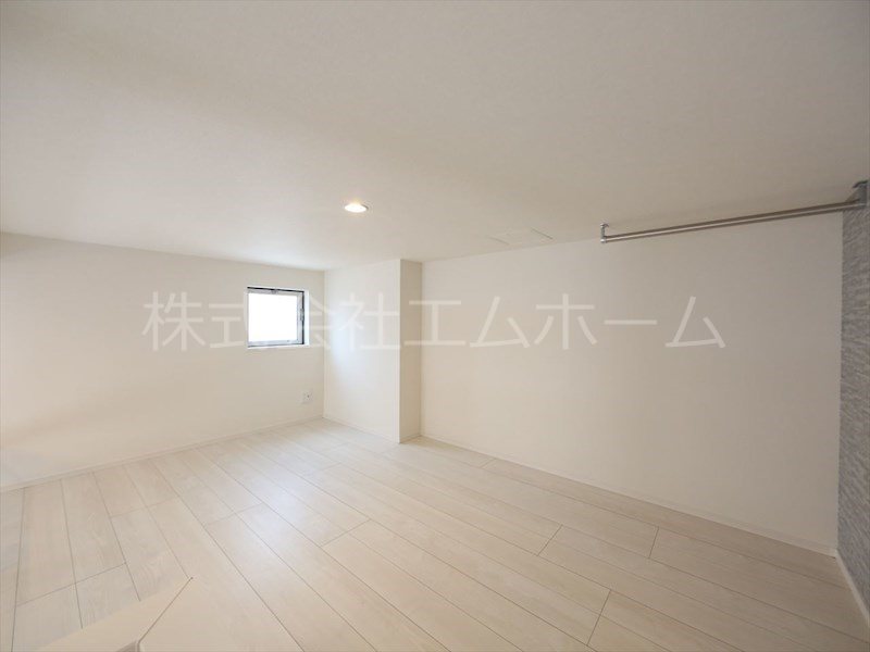 （仮称）ハーモニーテラス中杉町二丁目Ａ 上段ロフト5.8帖（収納でもお部屋でも使えます）同型写真