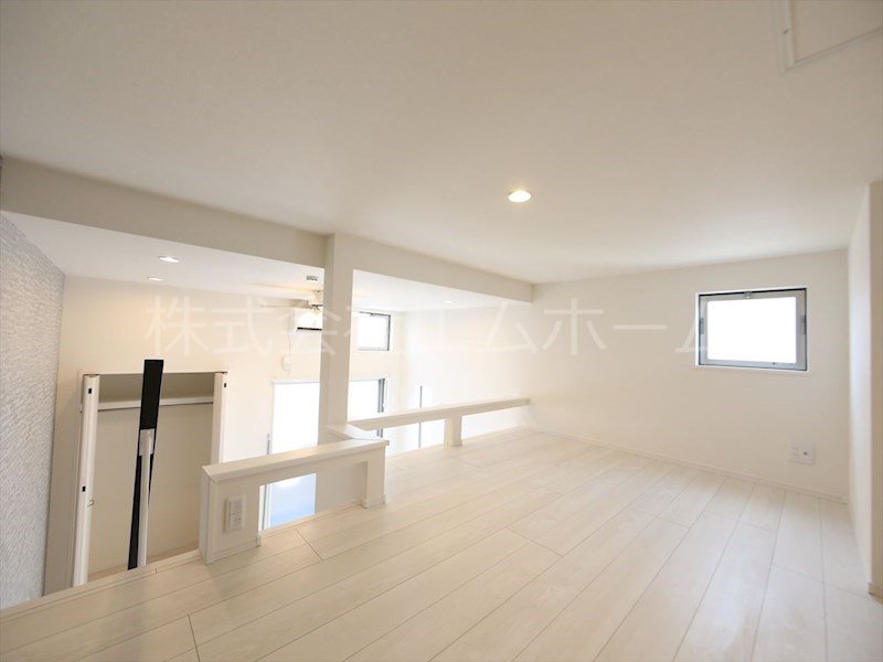 （仮称）ハーモニーテラス中杉町二丁目Ａ 上段ロフト5.8帖（収納でもお部屋でも使えます）同型写真
