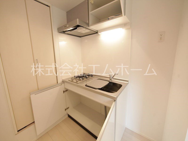 （仮称）ハーモニーテラス中杉町二丁目Ａ システムキッチン（ガス2口コンロ付）同型写真