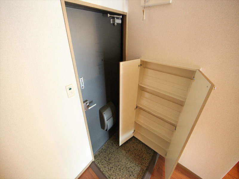 エトワール代官町 シューズボックス