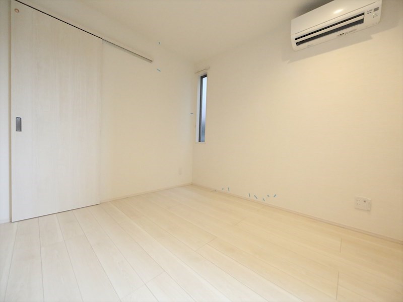 ＲＥＧＡＬＥＳＴ堀田 ＬＤＫ10.2帖　システムキッチン　エアコン完備　同仕様写真