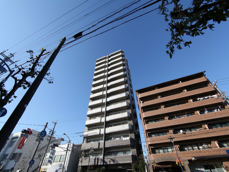 外観 オートロック付 防犯カメラ付