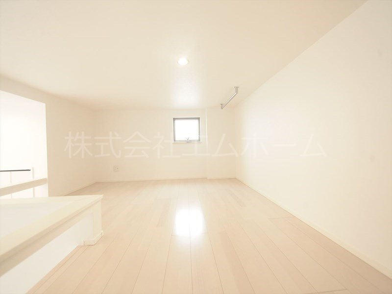 ハーモニーテラス白子町 上段ロフト6.6帖（収納でもお部屋でも使えます）同型写真