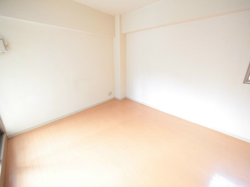 クレサス千種.m 広々洋室11.2帖収納充実
