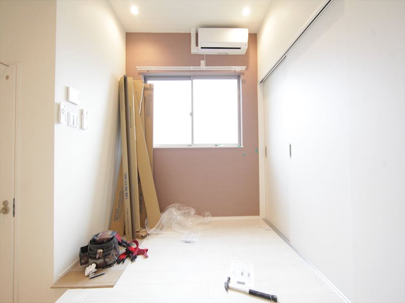 Plage Sotoshincho（プラージュ外新町） 洋室5.3帖　ロフト6.4帖　収納として使用もできます