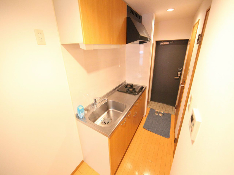愛知県名古屋市中村区西米野町１丁目 システムキッチン（ガス2口）冷蔵庫・レンジご用意できます