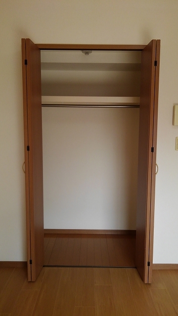 アゲート　白壁 収納