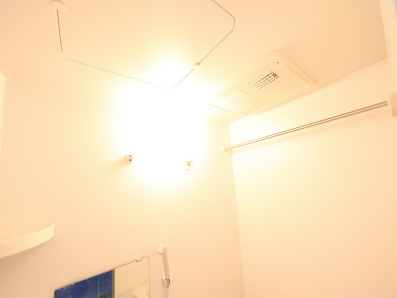 ルラシオン阿由知通 浴室暖房乾燥機付き