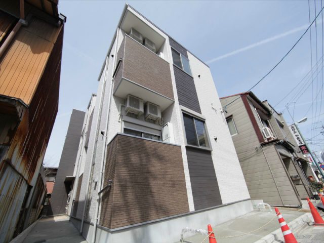 メゾン・シャドール名駅南 愛知県名古屋市南区 呼続1丁目2-22 ロフトに階段で上がれます(階段式ロフト)