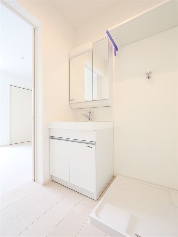 ＢｒａｎｄＮｅｗＤａｙ名城 脱衣所　独立洗面台（シャンプードレッサー）