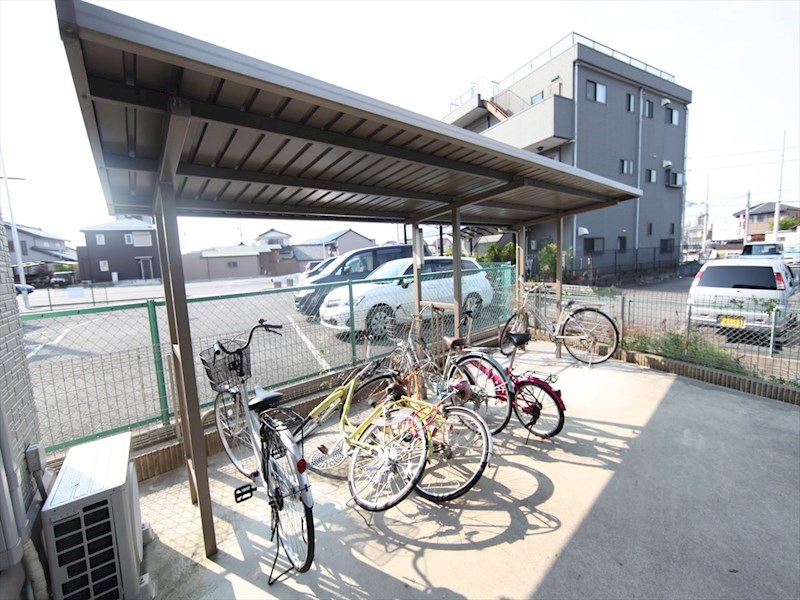 ＷｉｎｇＳ 屋根付き駐輪場