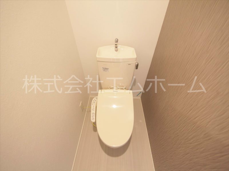 セントラルコート山王 温水洗浄暖房便座付トイレ　同型写真
