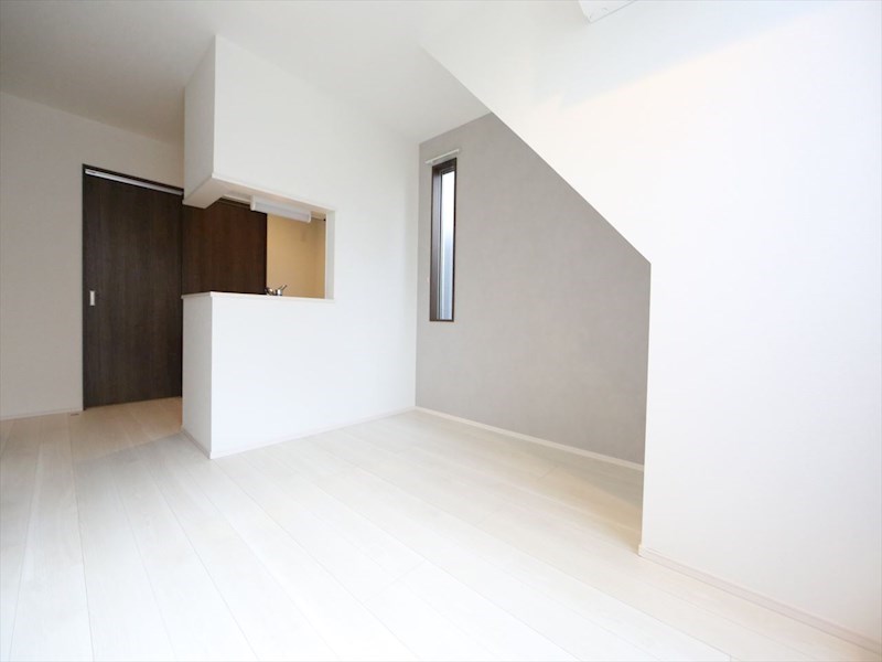 Ｇｒａｎｄｔｉｃ　ｕｎ　ｂｏｎｈｅｕｒ ＬＤＫ9.1帖　カウンターキッチン　エアコン完備