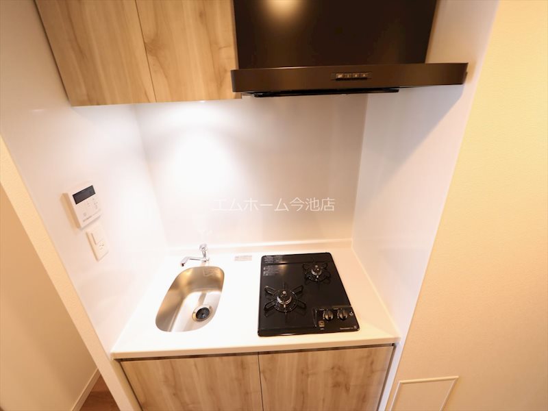 S-RESIDENCE黒川本通一丁目 システムキッチン（ガス2口コンロ付）