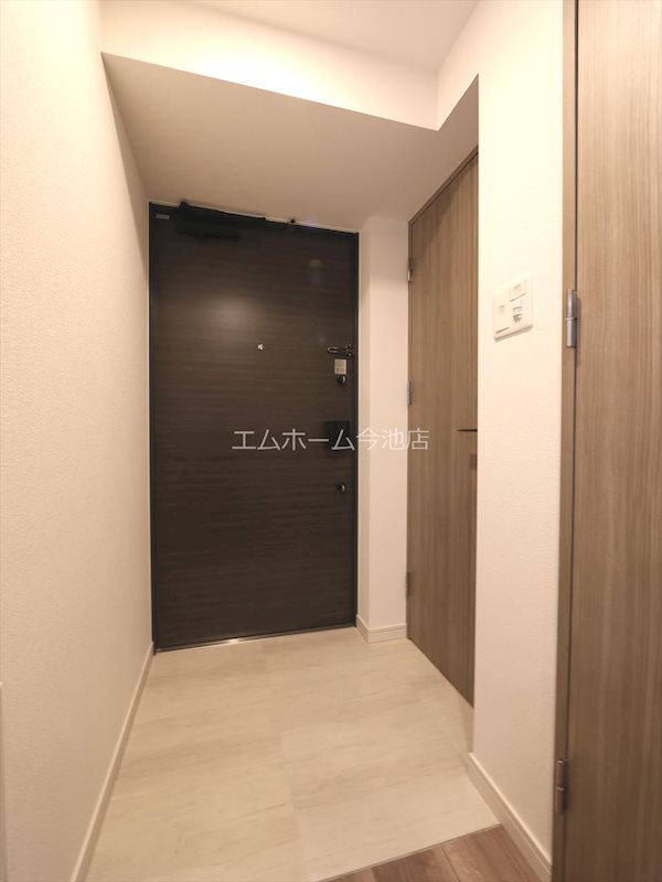 S-RESIDENCE黒川本通一丁目 玄関（シューズボックス完備）
