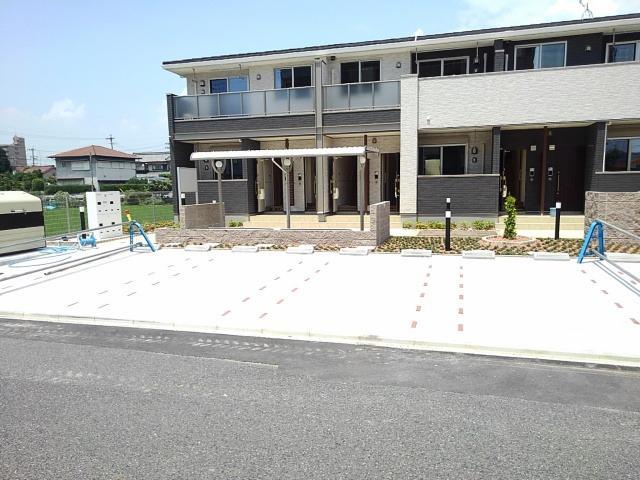 クレマチスⅡ 駐車場