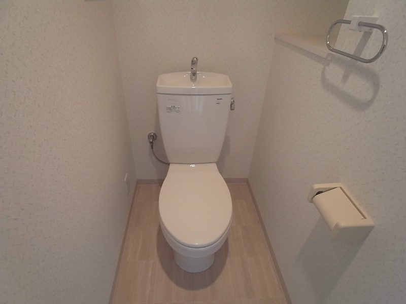 フォレル トイレ（お風呂トイレ別）