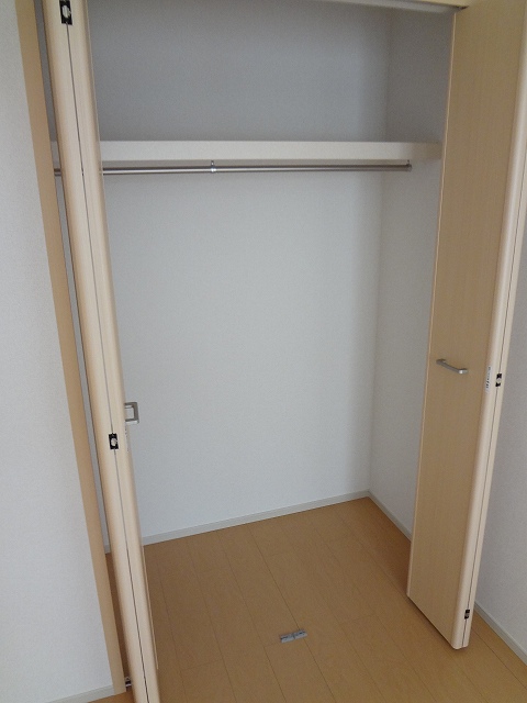 ノーブル港西　Ⅱ 収納