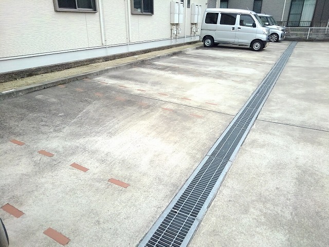 マイン　シュロス　Ⅰ 駐車場