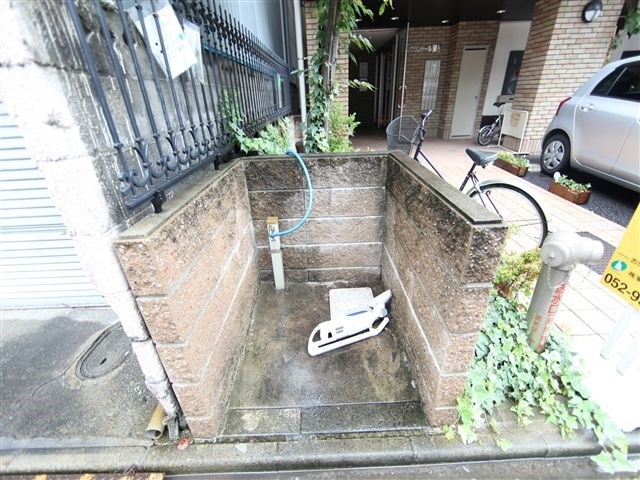 グランドール東桜 敷地内ゴミ置き場
