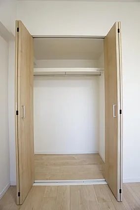 ハイレジデンス上園苑  クローゼット付（収納充実してます）