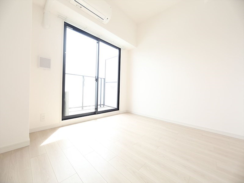 Ｓ－ＲＥＳＩＤＥＮＣＥ上前津Ｓｏｕｔｈ 洋室6.6帖　エアコン完備　クローゼット付　バルコニー