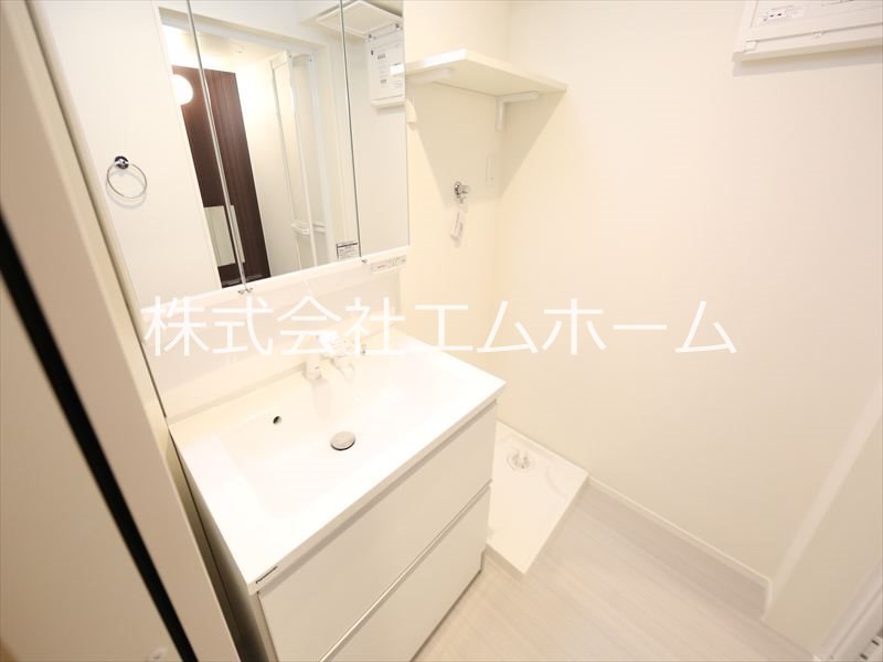 ハーモニーテラス上石川町Ⅳ 脱衣所　独立洗面台（シャンプードレッサー付）　同仕様写真