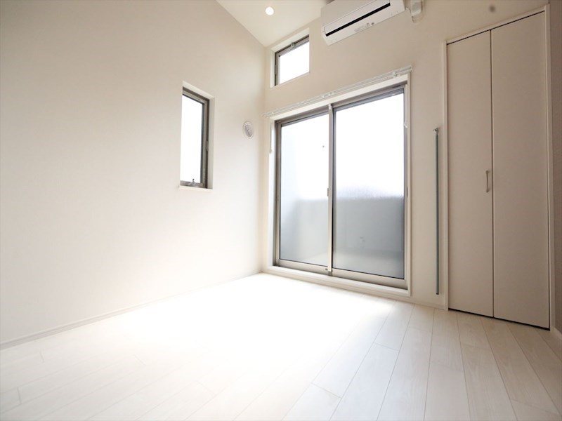Ｔ－ＲｅｓｉｄｅｎｃｅIII 洋室6帖　ロフト6.3帖（寝室にも使えます）　同仕様写真