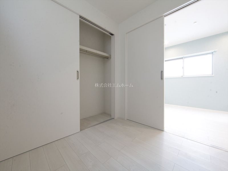 （仮称）ハーモニーテラス柳田町一丁目② 洋室3.7帖　ＤＫ6.1帖とつなげても使えます　同型写真