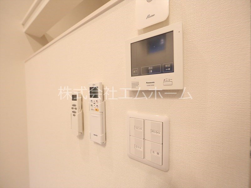 パークシティ新瑞橋 TVモニター付インターホン　同型写真
