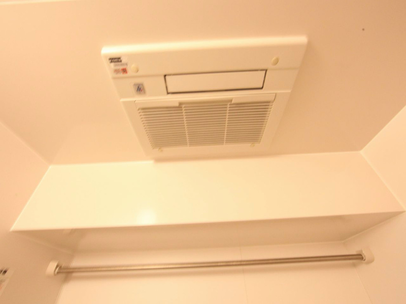 ウエストメゾンマルキーズ 浴室暖房乾燥機付　24時間換気機能付バスルーム