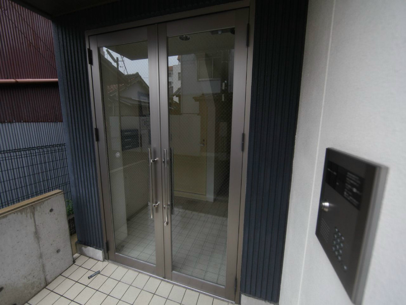 ウエストプレイスＴＯＫＵＹＡＭＡ（ウエストプレイストクヤマ） オートロック
