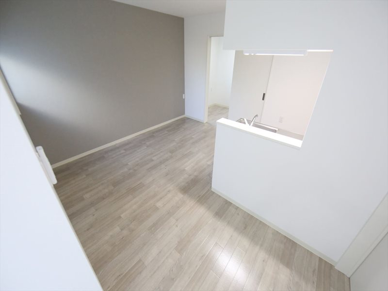 ilusion高畑西(イルシオンタカバタニシ) LDK11.1帖　カウンターキッチン